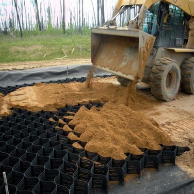 สีดำสีเขียว HDPE Geocell Gravel Stabilization Perforated