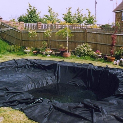 การกันน้ํา ความยาว Geomembrane 50-100m ความแข็งแรงในการดึง ≥15MPa สําหรับโครงการก่อสร้าง