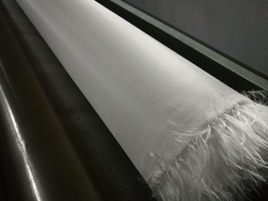 10% ความยาว Geotextile เนื้อผงสําหรับความมั่นคงของดิน ความยาว 50m-100m