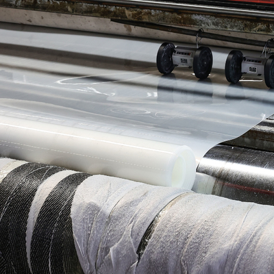 15MPa ความต้านทานแรงดึง HDPE Geomembrane Liner ที่มีปริมาณคาร์บอนแบล็ค 2.0-3.0%