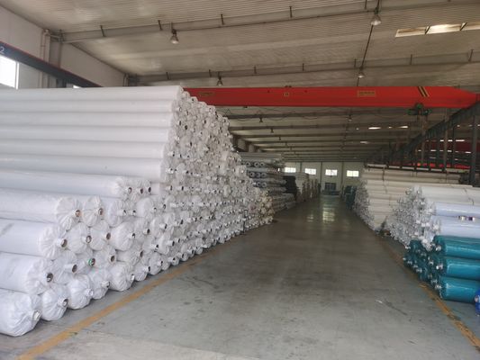 100-100kn ความแข็งแรงในการดึง Geotextile เนื้อที่เหมาะสําหรับระบบระบายน้ําและความยาวการเสริมพื้นที่ 50m ถึง 100m