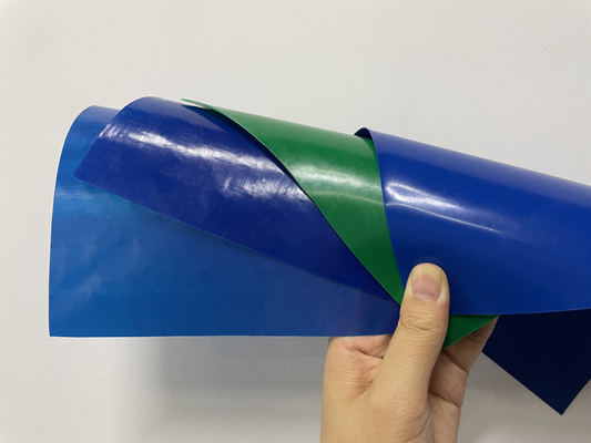 สระว่ายน้ำ HDPE Geomembrane Liner 1.5 มม. สีน้ำเงิน ฝังกลบ