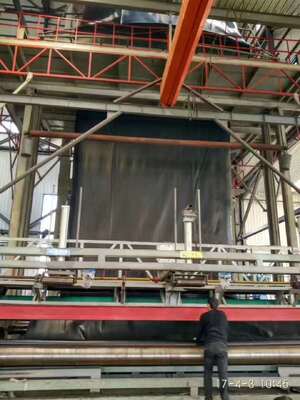 ดัชนีออกซิเจนอย่างน้อย 30 เปอร์เซ็นต์ แผ่นธรณีเมมเบรน HDPE ออกแบบมาเพื่อประสิทธิภาพในสภาวะที่รุนแรง อายุการใช้งานเกิน 10 ปี