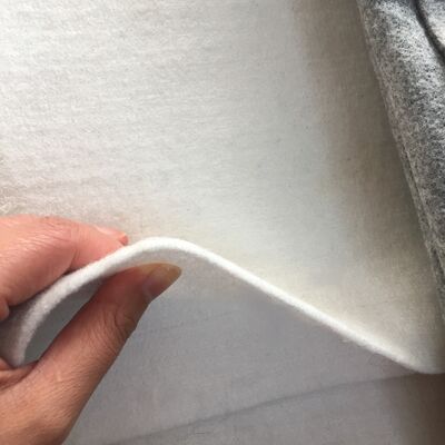 PET/PP Staple/Short Fiber Needle Punched Geotextile ไม่เนื้อผ้าสําหรับการยืนหยัดถนนทางเข้าชั่วคราว