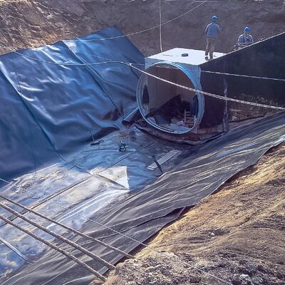 ผนังผนัง HDPE ที่ปลอดภัยสําหรับปลา สําหรับบ่อประปาทางการเกษตรในสระ
