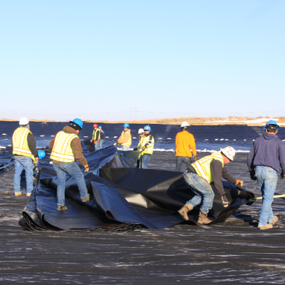 ซับ Geomembrane HDPE ที่ทนต่อการเจาะสำหรับสิ่งกีดขวางป้องกันการรั่วที่ทนทานในการใช้งานทางการเกษตรและอุตสาหกรรม