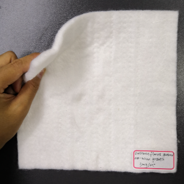 Geotextile เส้นใยโพลีเอสเตอร์แบบต่อเนื่องสำหรับการรักษาเสถียรภาพของชั้นล่างและการระบายน้ำจากการฝังกลบ