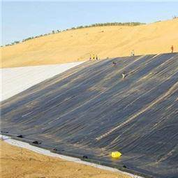 แผ่น Geomembrane HDPE แบบกันน้ำสำหรับอุตสาหกรรมเคมีและน้ำเสียลากูน