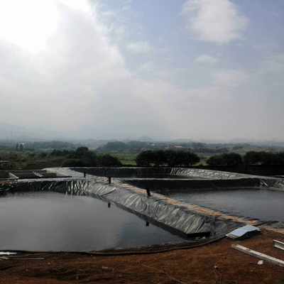 แผ่น Geomembrane HDPE แบบกันน้ำสำหรับอุตสาหกรรมเคมีและน้ำเสียลากูน