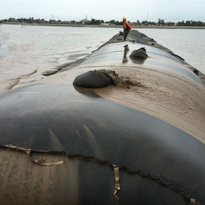 ท่อแยกน้ำ Geotextile ที่เติมทรายสำหรับการป้องกันการกัดเซาะชายหาดชายฝั่งและการป้องกันแนวชายฝั่ง