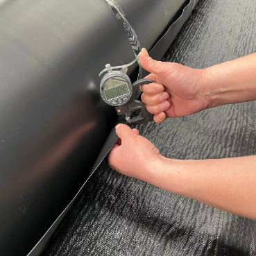 ซับ Geomembrane HDPE การขุดที่ยากลำบากสำหรับเขื่อนหางแร่และลุ่มน้ำเสีย
