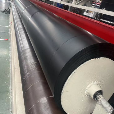 ซับ Geomembrane HDPE การขุดที่ยากลำบากสำหรับเขื่อนหางแร่และลุ่มน้ำเสีย