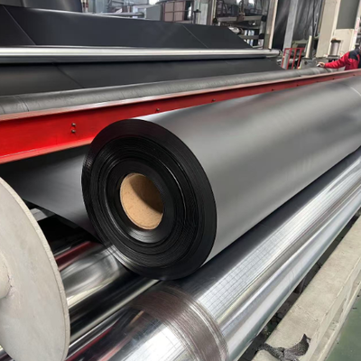 แผ่น Geomembrane HDPE แบบฝังกลบหนาสำหรับห้องกักเก็บขยะเทศบาล