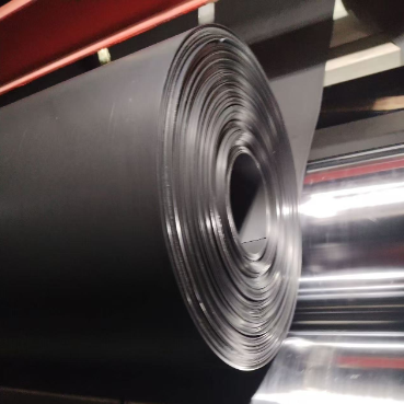 แผ่น Geomembrane HDPE สีดำสำหรับกุ้งน้ำเค็มและบ่อปลา
