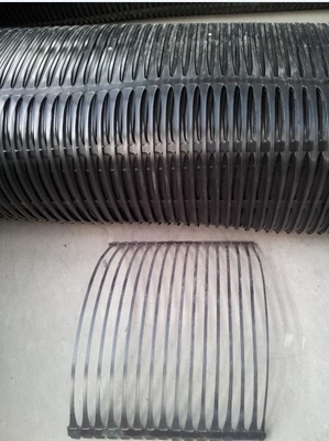 160kn / M พลาสติก Geogrid Mesh Wall Retaining Dam Polyethylene ความหนาแน่นสูง
