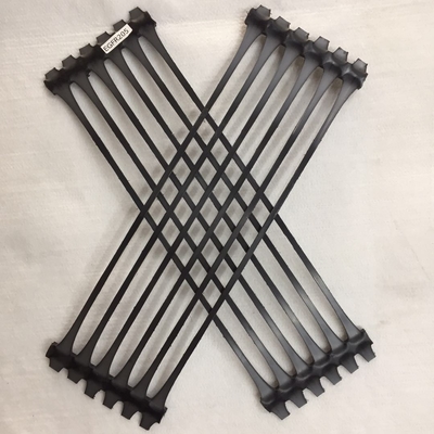 แกนเดียว HDPE พลาสติก Geogrid ตาข่ายเสริมแรงลาดสูง