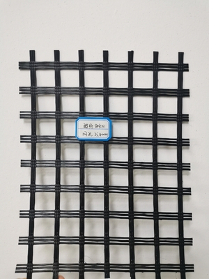 การทอผ้าใยแก้ว Geogrid Roadbed เสริมความแข็งแกร่งให้กับ Black Biaxial