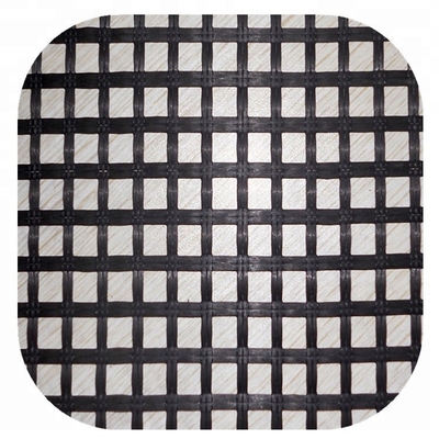 200m PET Geogrid โพลีเอสเตอร์ Geogrid สำหรับถนน 3m 6m Wide 3d Model Design