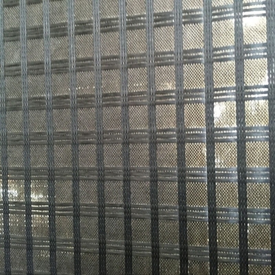 โพลีเมอร์เคลือบเส้นใยแก้ว Geogrid สําหรับการใช้งาน Biaxial Warp ใน 50m-100m Rolls