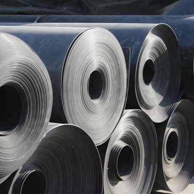 มืออาชีพ HDPE Geomembrane Liner LDPE EVA 30 Mil Geomembrane Liner สำหรับถังเก็บน้ำ