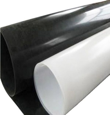 มืออาชีพ HDPE Geomembrane Liner LDPE EVA 30 Mil Geomembrane Liner สำหรับถังเก็บน้ำ