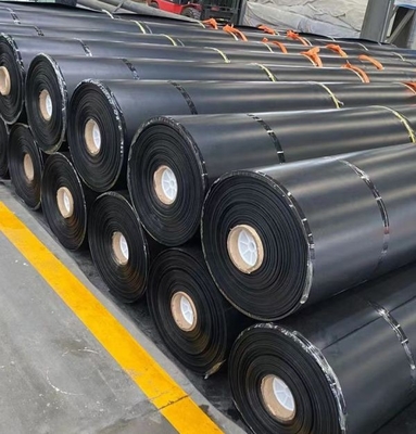 ความต้านทานความดันแบบไฮโดรสแตติก ≥1.0Mpa 2mm Hdpe Liner Geomembrane ความต้านทานการเจาะที่ดีมาก ≥20N