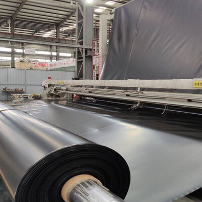 HDPE/LDPE/EVA HDPE Geomembrane Liner พร้อมกันน้ําและทนทานการเก่าสําหรับผนังเขื่อนและสระ
